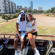 AG体育app下载-相聚洛杉矶！卡森谈女友疯三夺冠：看到她实现梦想 真让人高兴